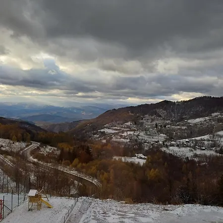 Apartment View N52a *