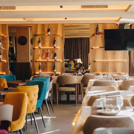 Apartment View N52a *